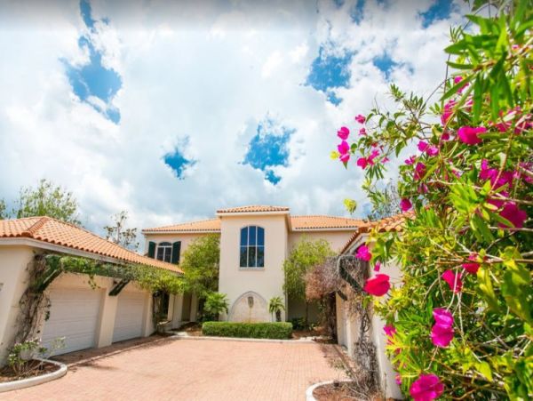 St. Augustine Home 965679