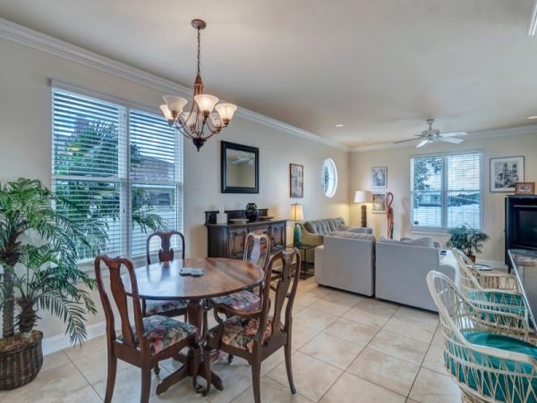 St. Augustine Home 965679