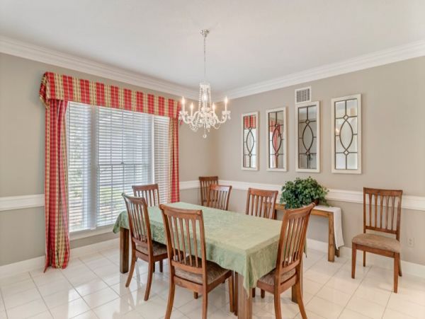 Luxury Ponte Vedra Beach Vacation Rental 5-Bedroom Coastal Home with Pool