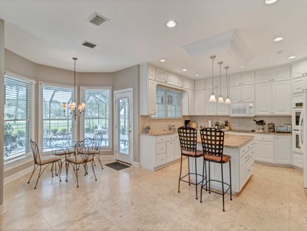 Luxury Ponte Vedra Beach Vacation Rental 5-Bedroom Coastal Home with Pool