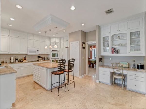 Luxury Ponte Vedra Beach Vacation Rental 5-Bedroom Coastal Home with Pool