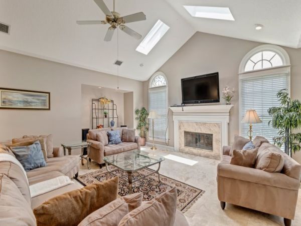 Luxury Ponte Vedra Beach Vacation Rental 5-Bedroom Coastal Home with Pool