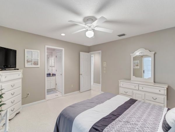 Luxury Ponte Vedra Beach Vacation Rental 5-Bedroom Coastal Home with Pool
