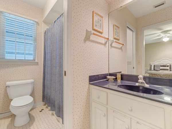 Luxury Ponte Vedra Beach Vacation Rental 5-Bedroom Coastal Home with Pool
