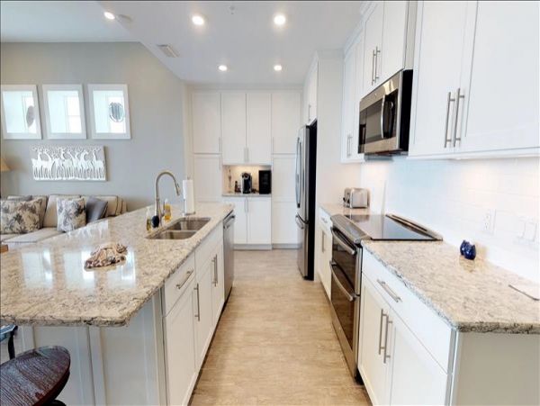 Short Walk to Beach Bradenton Vacation Condo Three Bedroom