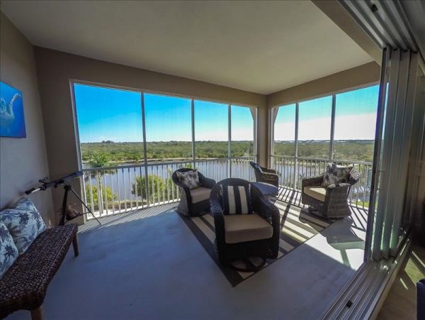 Short Walk to Beach Bradenton Vacation Condo Three Bedroom
