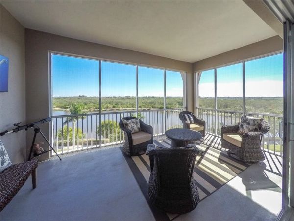 Short Walk to Beach Bradenton Vacation Condo Three Bedroom