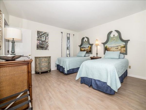Vacation Condo for Rent on Bradenton Sleeps 6 Guests