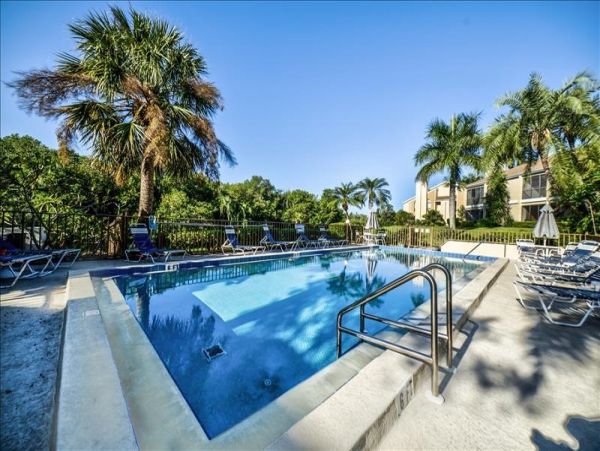 Vacation Condo for Rent on Bradenton Sleeps 6 Guests