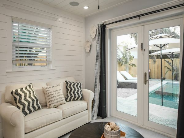Short Walk to Beach Anna Maria Island Vacation Home 3 Bdr