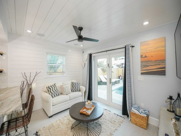 Short Walk to Beach Anna Maria Island Vacation Home 3 Bdr