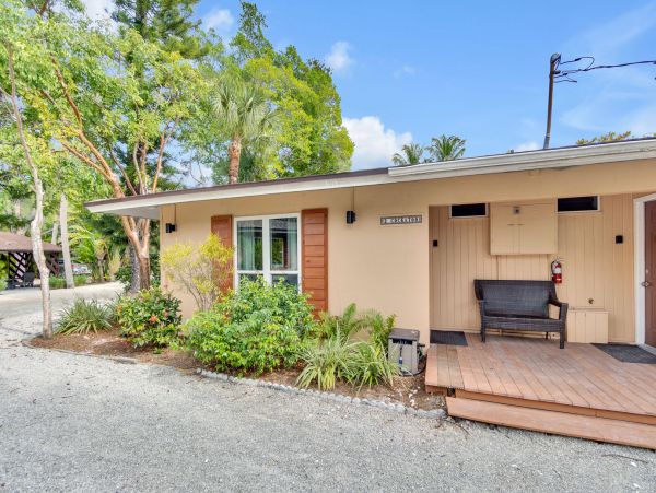 Sanibel Home 965695