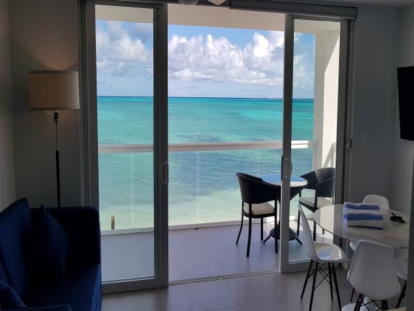 Beachfront Condos on Quiet Beach!
