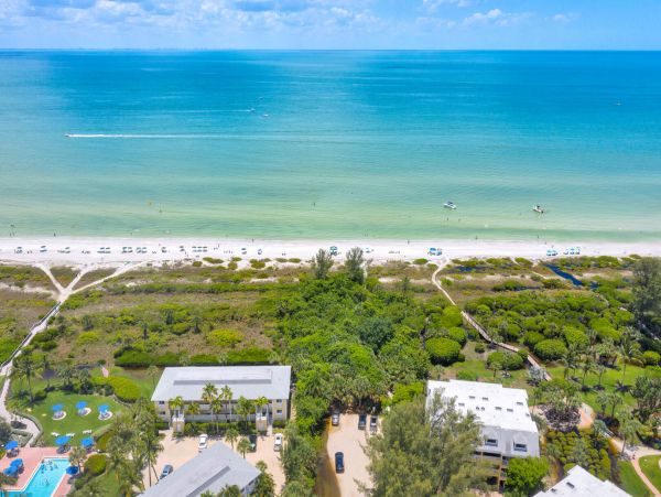 Sanibel Island Rental Adorable Stroll to beaches