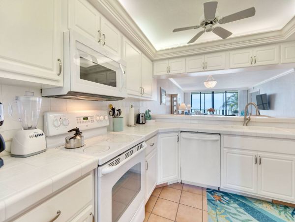 East End Penthouse with views