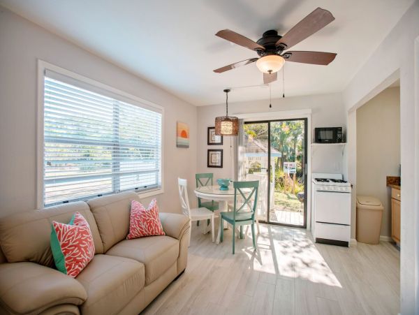 Sanibel Home 965700