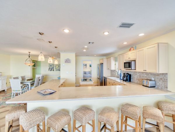 Great Gulf Front Expansive Condo Exquisite Gulf Views in Sanibel
