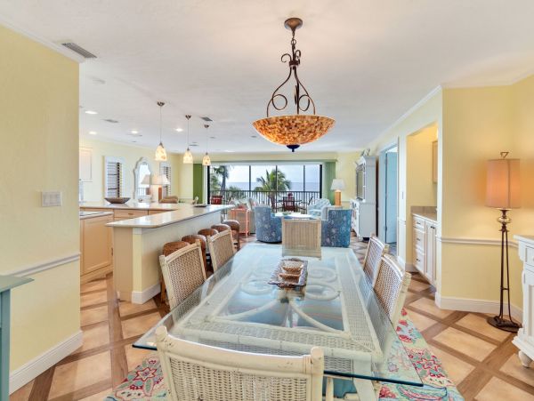 Great Gulf Front Expansive Condo Exquisite Gulf Views in Sanibel