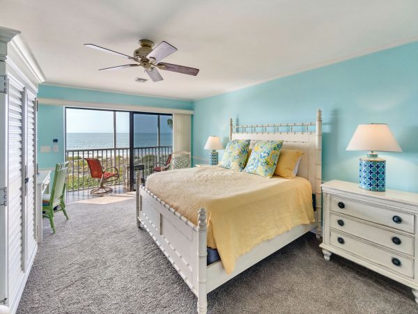 Great Gulf Front Expansive Condo Exquisite Gulf Views in Sanibel