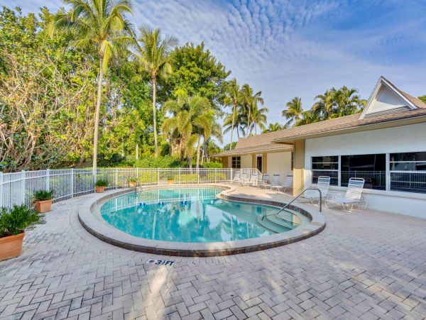 Great Gulf Front Expansive Condo Exquisite Gulf Views in Sanibel