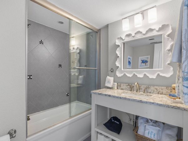 Sanibel Oceanfront Town Home With 3 Bedrooms