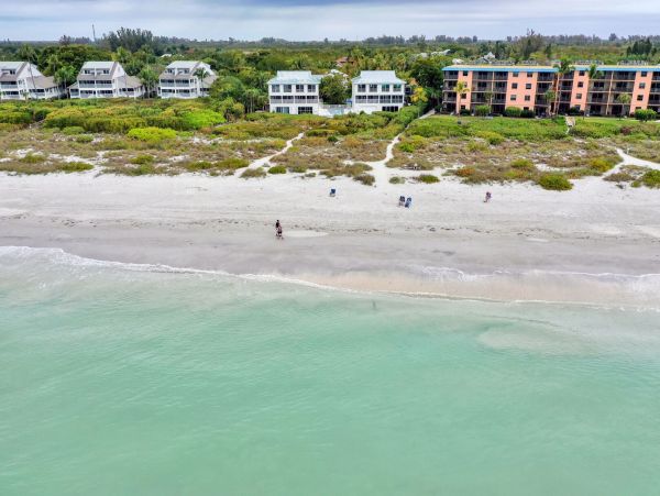 Sanibel Beachfront 3-Bedroom Townhome