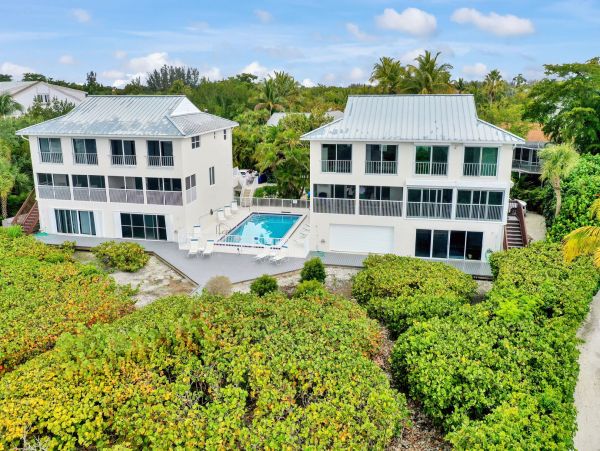 Sanibel Beachfront 3-Bedroom Townhome