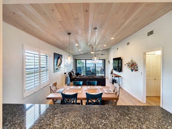 GULF VIEWS SANIBEL ON THE BEACH CONDO