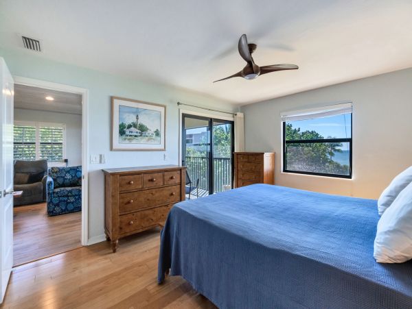 GULF VIEWS SANIBEL ON THE BEACH CONDO