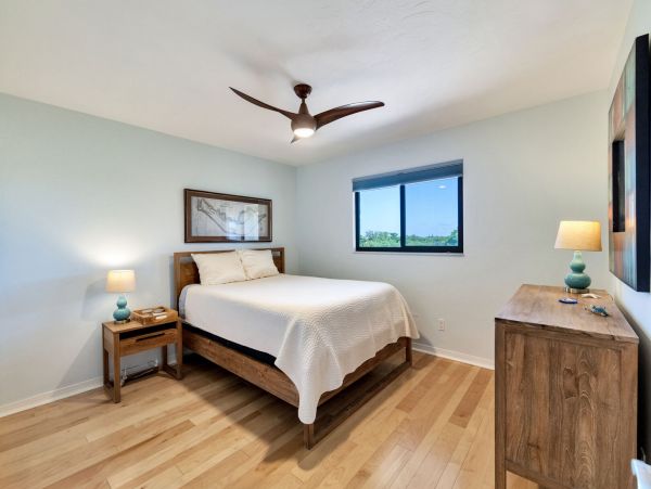 GULF VIEWS SANIBEL ON THE BEACH CONDO