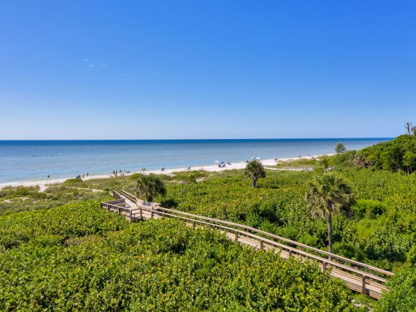 GULF VIEWS SANIBEL ON THE BEACH CONDO
