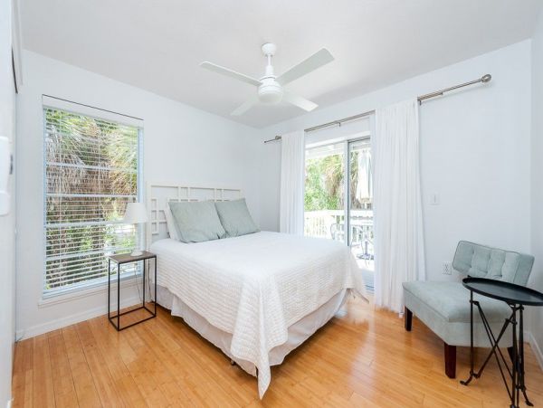 Sanibel Four Bedroom Vacation Home with Pool