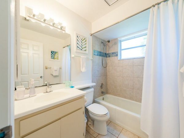 Sanibel Four Bedroom Vacation Home with Pool