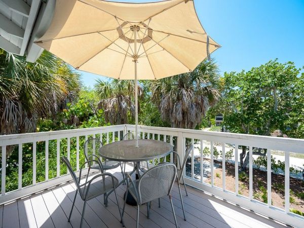Sanibel Four Bedroom Vacation Home with Pool