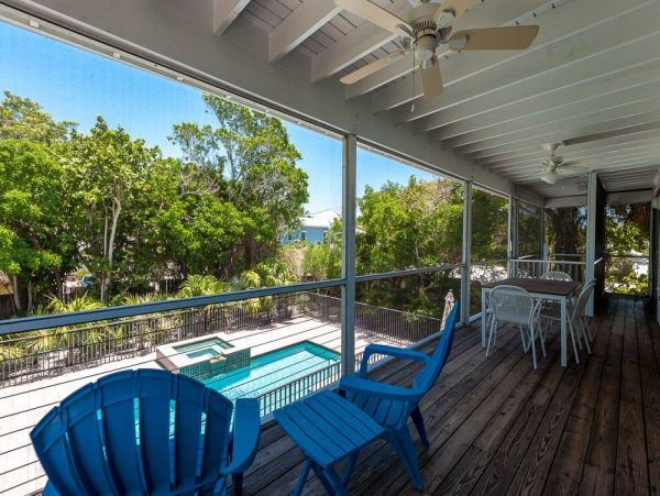 Sanibel Four Bedroom Vacation Home with Pool
