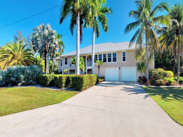Sanibel Vacation Home Five Bedroom