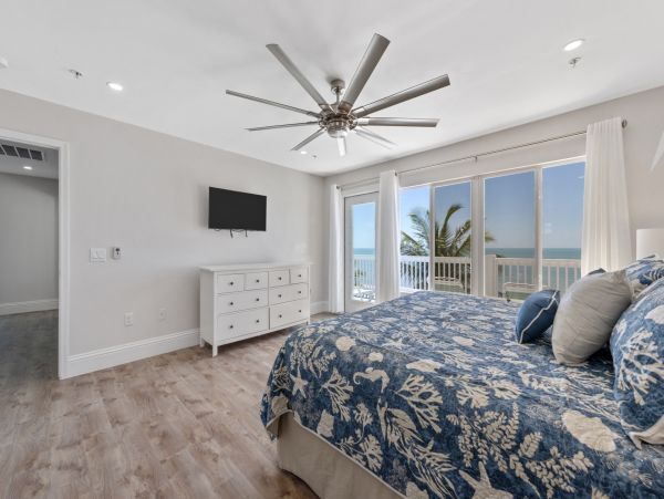 On Beach Fort Myers Vacation Home Four Bedroom