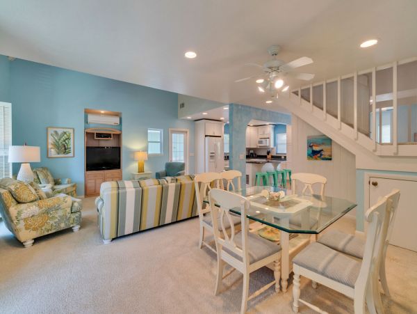 Captiva Charming Three Bedroom Vacation Residence.
