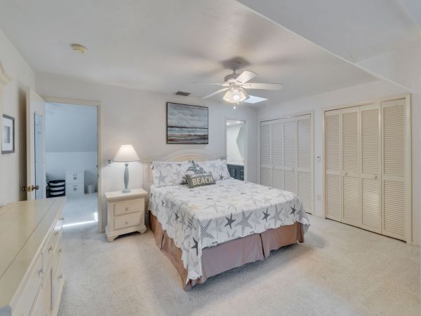 Captiva Charming Three Bedroom Vacation Residence.
