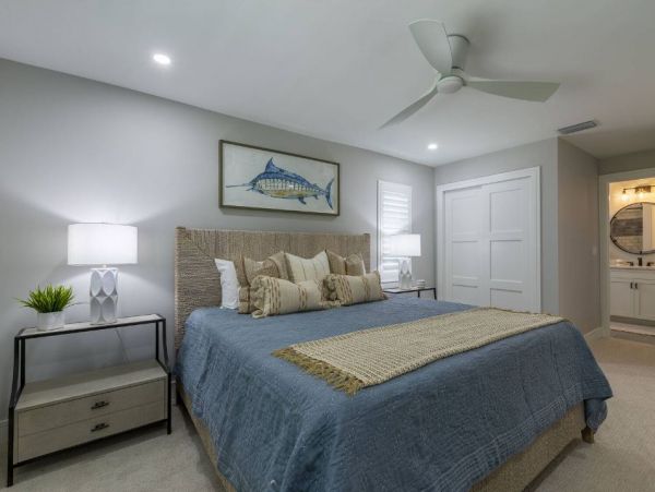 Sanibel Vacation Rental: Luxurious Canal-Front Retreat