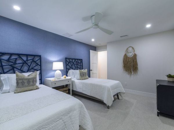 Sanibel Vacation Rental: Luxurious Canal-Front Retreat