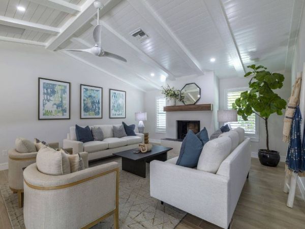 Sanibel Vacation Rental: Luxurious Canal-Front Retreat