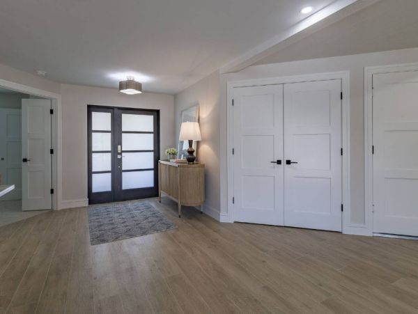 Sanibel Vacation Rental: Luxurious Canal-Front Retreat