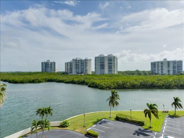 Naples Condo 965723
