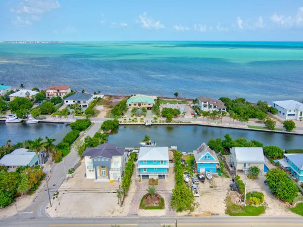 Waterview Sombrero Beach Vacation Villa Four Bedroom