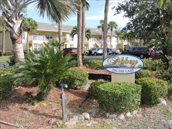 Naples Condo 965733
