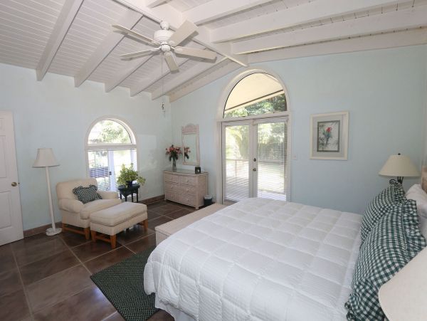 Beachfront Naples Vacation Home With Private Pool