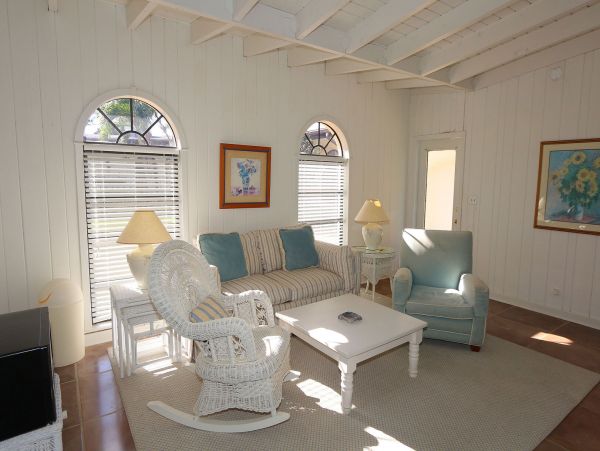 Beachfront Naples Vacation Home With Private Pool
