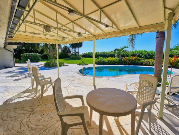 Beachfront Naples Vacation Home With Private Pool