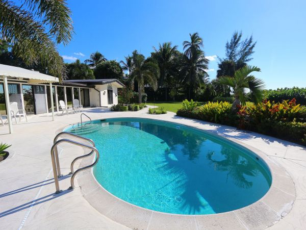 Beachfront Naples Vacation Home With Private Pool